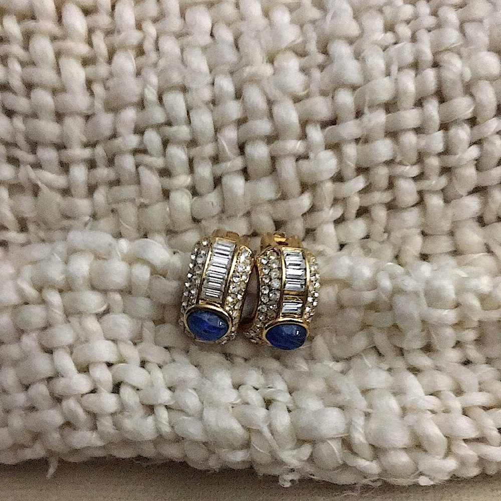 Very expensive look earrings
